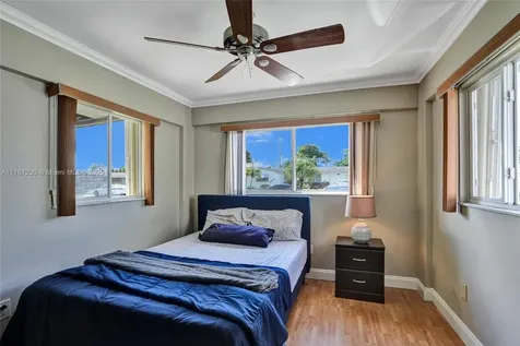 8821 NW 11th Street Pembroke Pines FL 33024