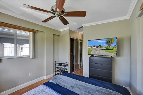 8821 NW 11th Street Pembroke Pines FL 33024