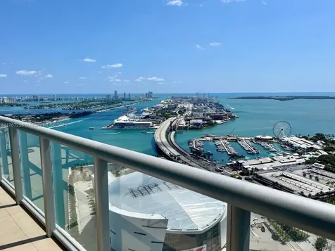 888 Biscayne Boulevard Miami FL 33132