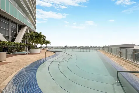 888 Biscayne Boulevard Miami FL 33132