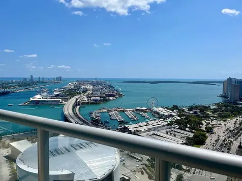 888 Biscayne Boulevard Miami FL 33132