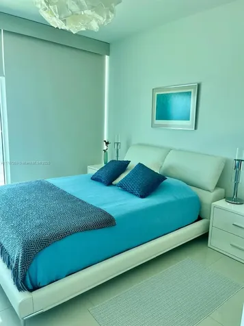 888 Biscayne Boulevard Miami FL 33132