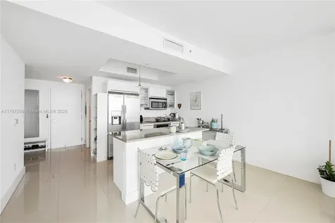 888 Biscayne Boulevard Miami FL 33132