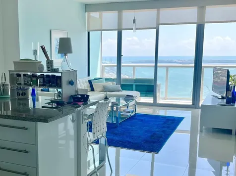 888 Biscayne Boulevard Miami FL 33132
