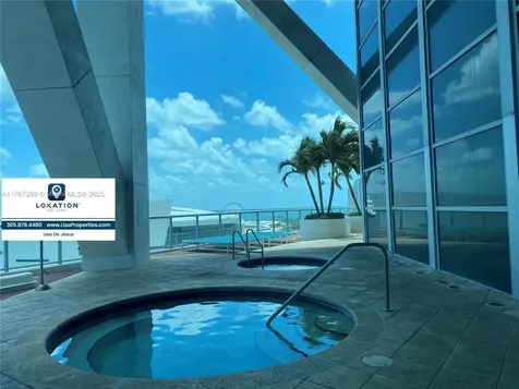 888 Biscayne Boulevard Miami FL 33132
