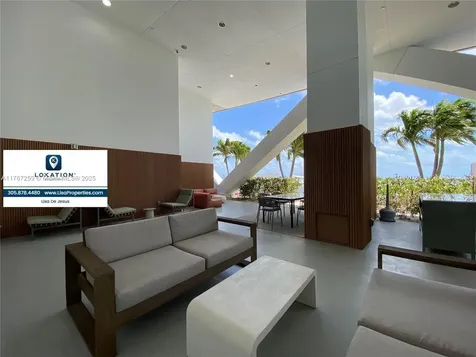 888 Biscayne Boulevard Miami FL 33132