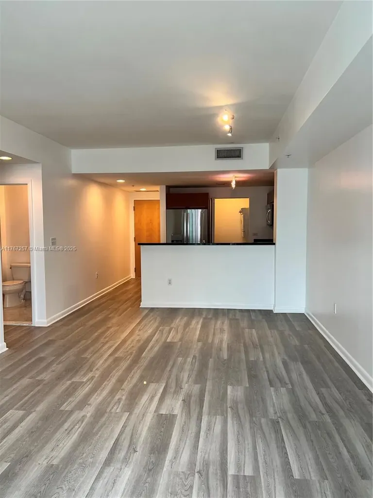 244 Biscayne Boulevard Miami FL 33132