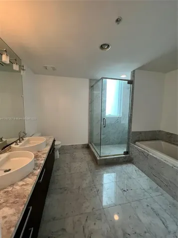 244 Biscayne Boulevard Miami FL 33132