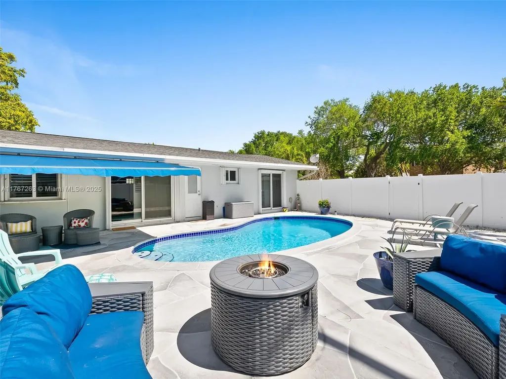 2190 NE 59th Court Fort Lauderdale FL 33308