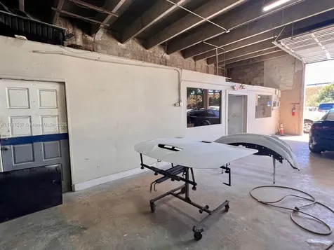 Body Shop Business For Sale Hialeah FL 33014
