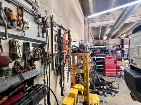 Body Shop Business For Sale Hialeah FL 33014