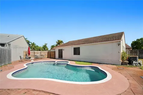 2431 SW 87th Avenue Miramar FL 33025
