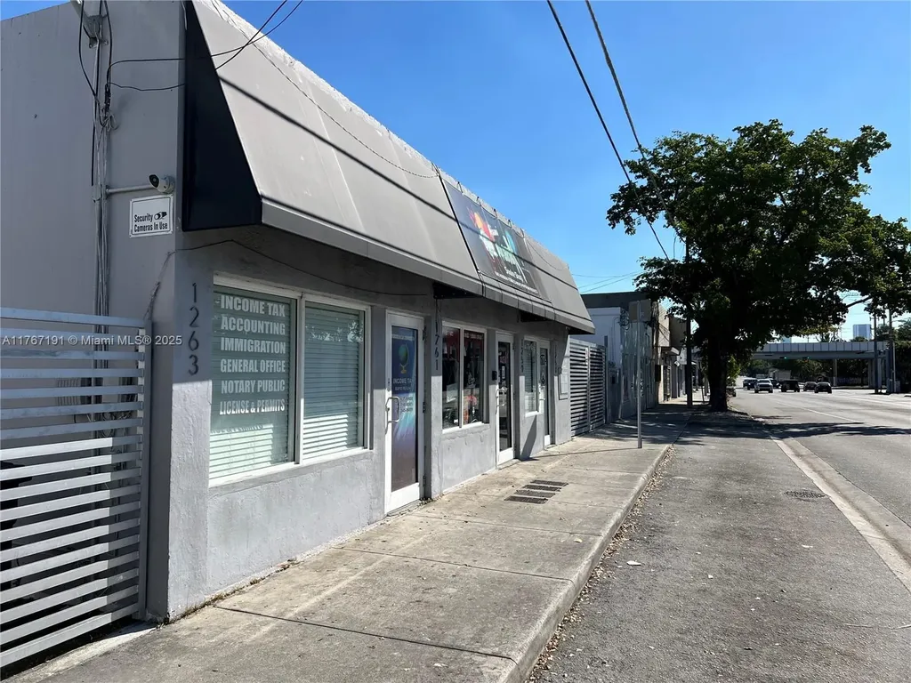 1261 NW 29th Street Miami FL 33142