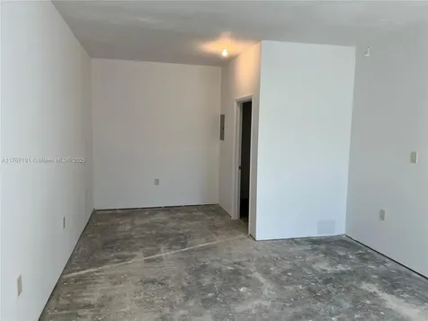 1261 NW 29th Street Miami FL 33142