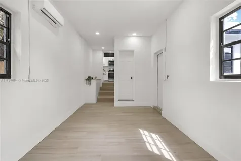 2283 NW 86th Terrace Miami FL 33147