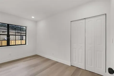 2283 NW 86th Terrace Miami FL 33147