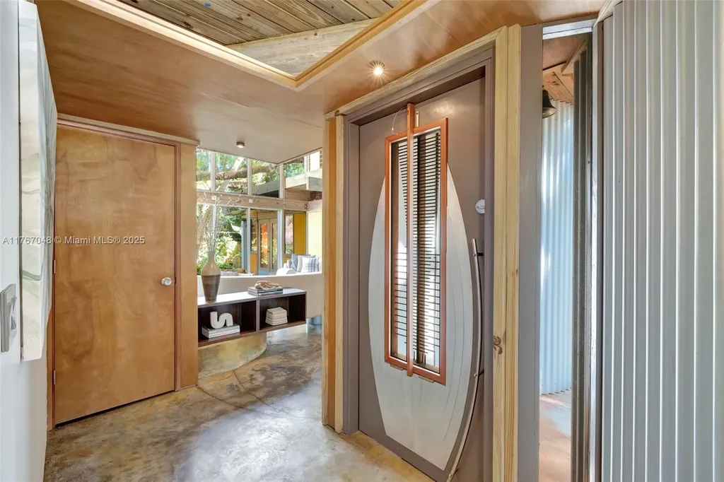 2410 SW 29th Way Fort Lauderdale FL 33312