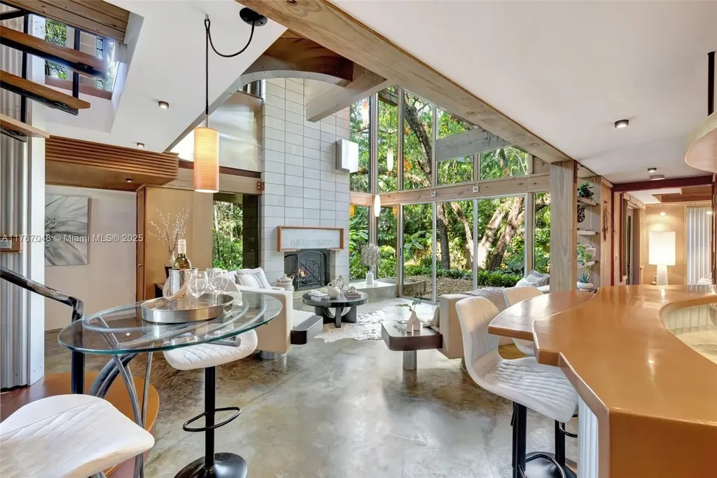 2410 SW 29th Way Fort Lauderdale FL 33312