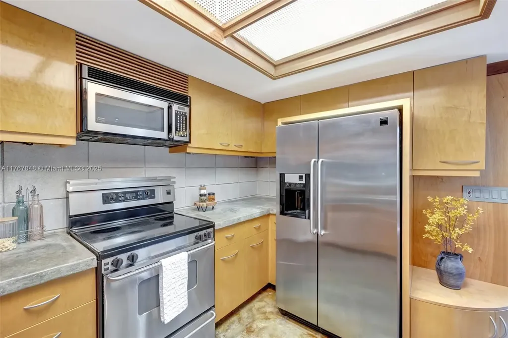 2410 SW 29th Way Fort Lauderdale FL 33312