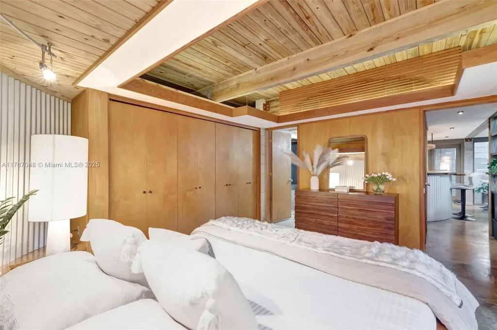 2410 SW 29th Way Fort Lauderdale FL 33312