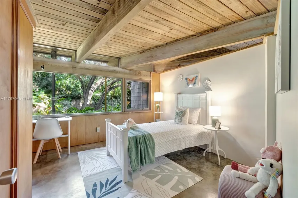 2410 SW 29th Way Fort Lauderdale FL 33312