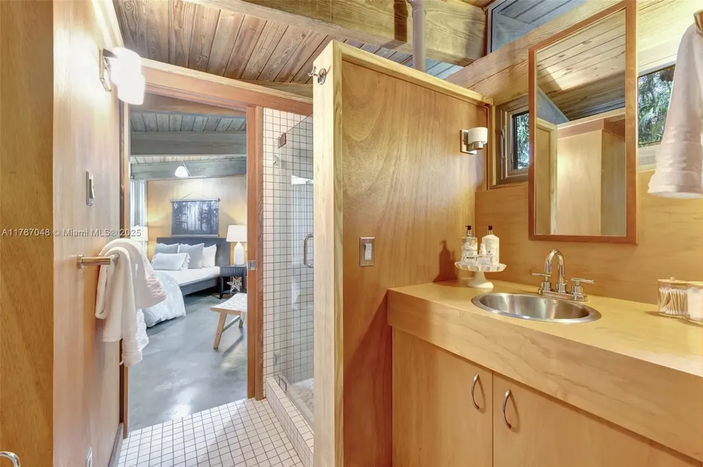 2410 SW 29th Way Fort Lauderdale FL 33312