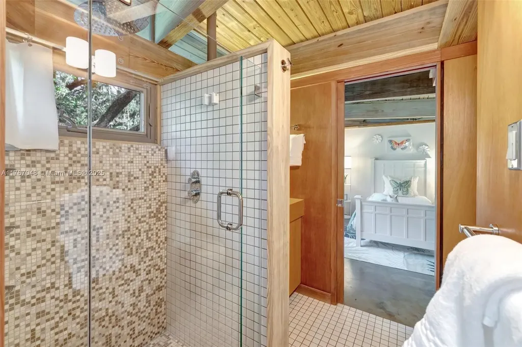 2410 SW 29th Way Fort Lauderdale FL 33312