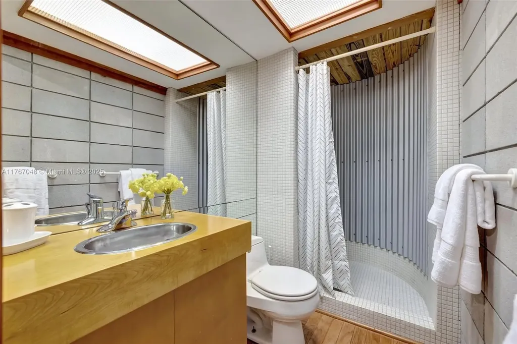 2410 SW 29th Way Fort Lauderdale FL 33312