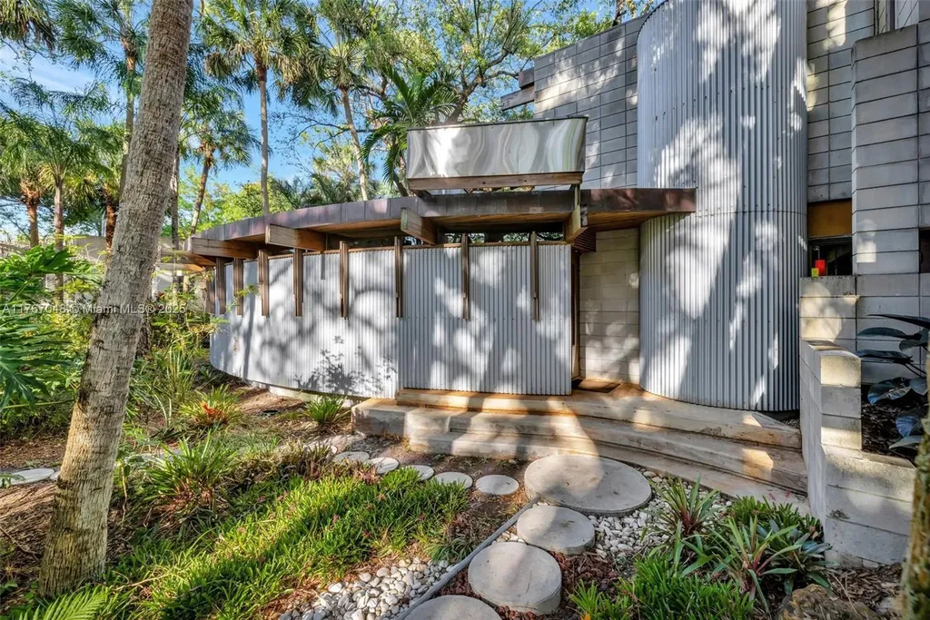 2410 SW 29th Way Fort Lauderdale FL 33312