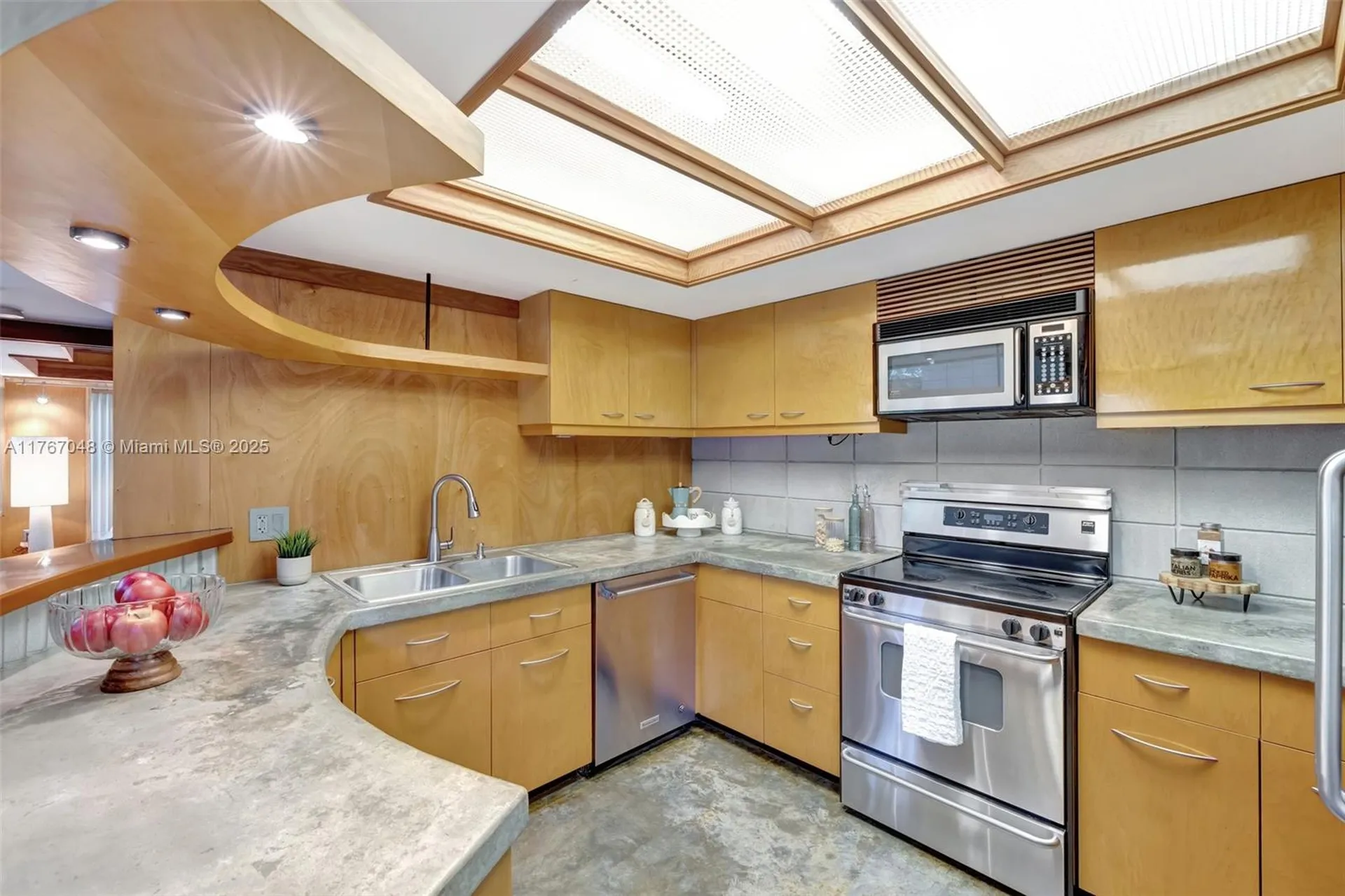 2410 SW 29th Way Fort Lauderdale FL 33312