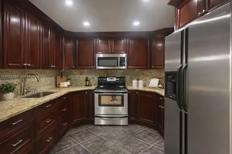 3933 Cocoplum Circle Coconut Creek FL 33063