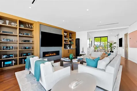 84 Isla Bahia Drive Fort Lauderdale FL 33316