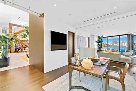 84 Isla Bahia Drive Fort Lauderdale FL 33316