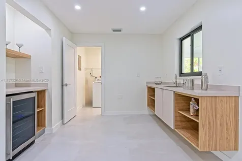 9463 SW 35th Street Miami FL 33165