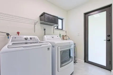 9463 SW 35th Street Miami FL 33165