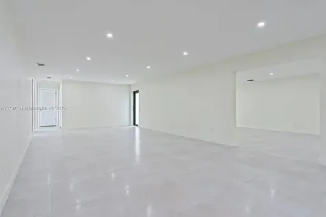 9463 SW 35th Street Miami FL 33165