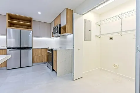 9463 SW 35th Street Miami FL 33165