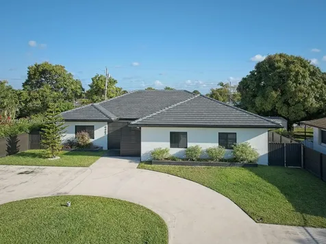 9463 SW 35th Street Miami FL 33165