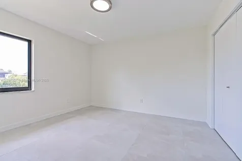 9463 SW 35th Street Miami FL 33165