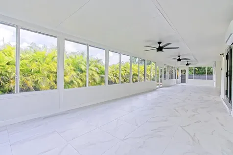 9463 SW 35th Street Miami FL 33165