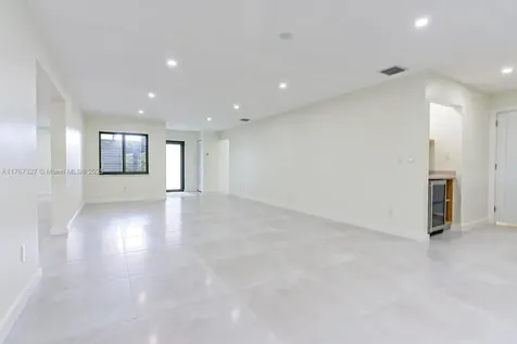 9463 SW 35th Street Miami FL 33165