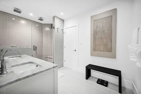1098 Hunting Lodge Drive Miami Springs FL 33166
