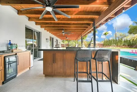 1098 Hunting Lodge Drive Miami Springs FL 33166