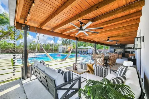 1098 Hunting Lodge Drive Miami Springs FL 33166