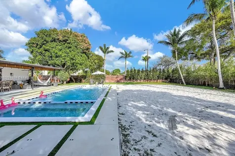 1098 Hunting Lodge Drive Miami Springs FL 33166