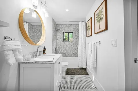1098 Hunting Lodge Drive Miami Springs FL 33166