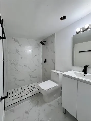 1145 W 70th Place Hialeah FL 33014
