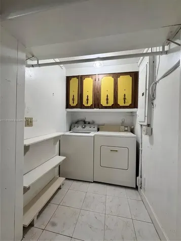 1145 W 70th Place Hialeah FL 33014