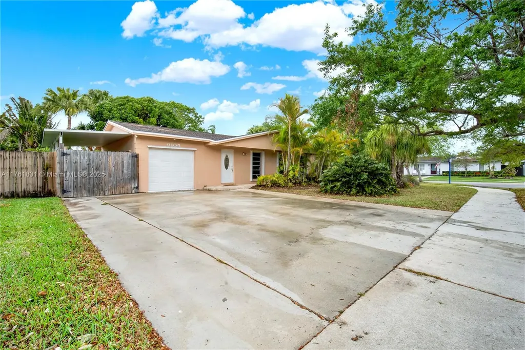9105 SW 179th Street Palmetto Bay FL 33157