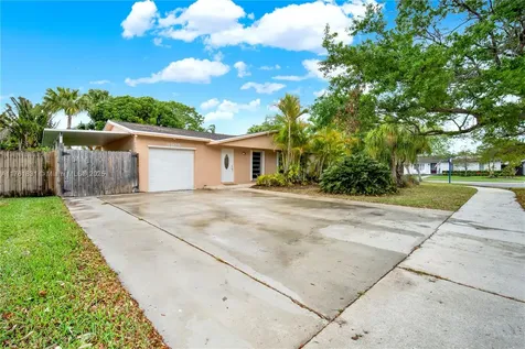 9105 SW 179th Street Palmetto Bay FL 33157